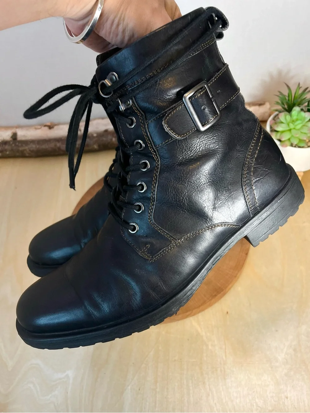Aston Grey | Rockcastle 2 Combat Boots in Black Leather Size 10.5